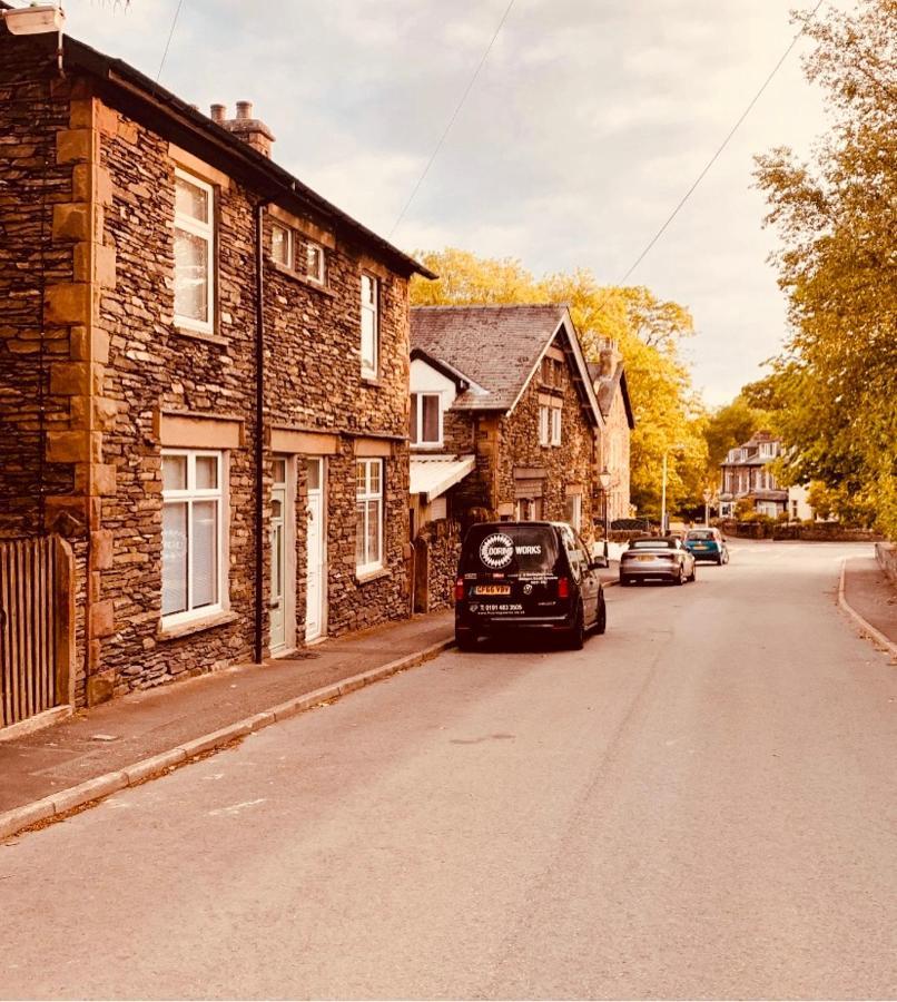 Woodland Cottage - Private Courtyard - Pet Friendly Retreat In The Heart Of Windermere Eksteriør billede